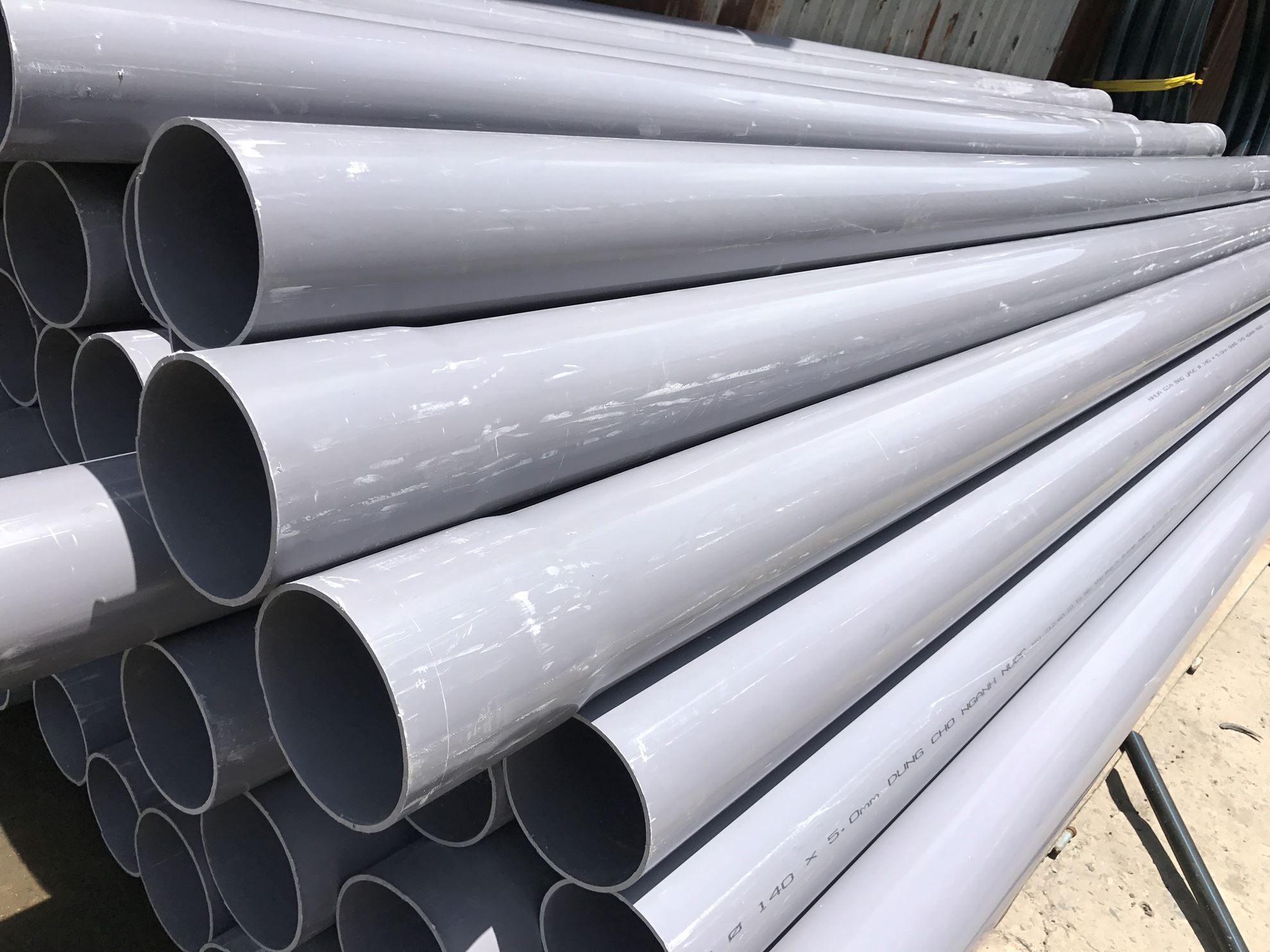 Ống nhựa PVC giá tốt, chất lượng